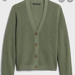 Green Chunky V-neck Cardigan